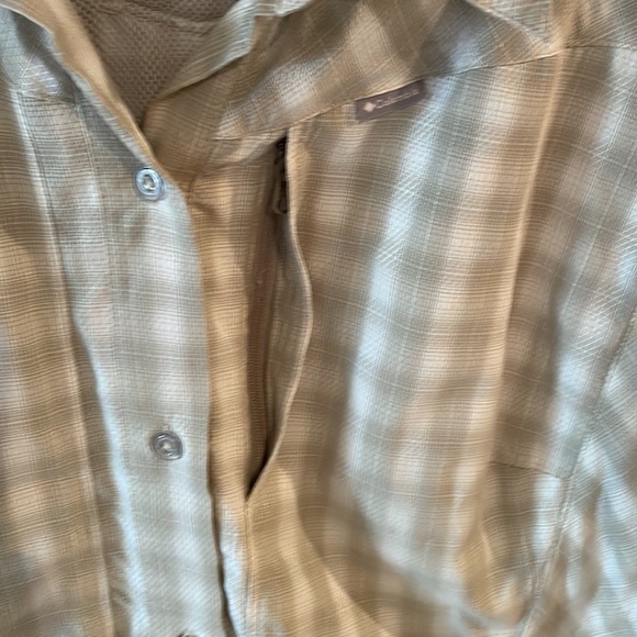 COLUMBIA Women's Titanium Omni Dry Short Sleeve Shirt-XL - Picture 3 of 5